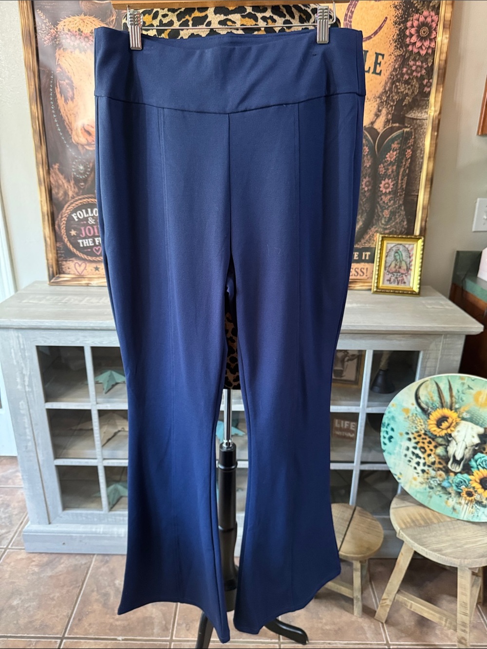 Dear Scarlett Women’s Navy Stretch Flare Leg Pant Sz 1XL